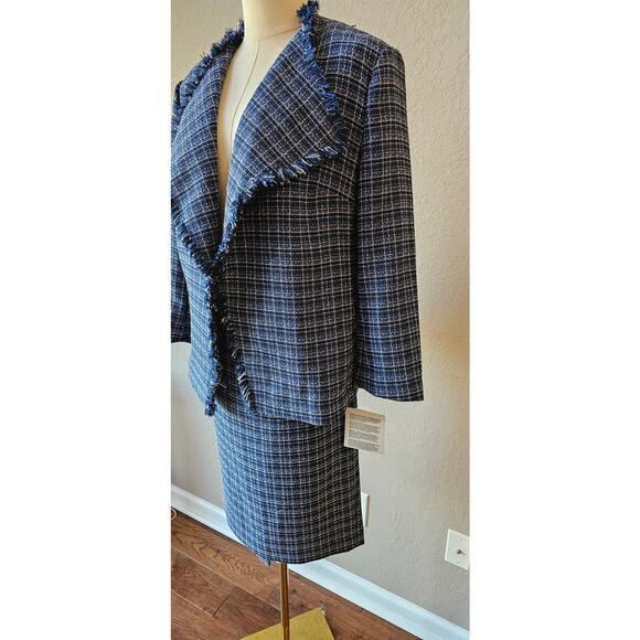 NWT Kasper Blue Plaid Fringe Open Front Tweed Jacket Skirt Suit Set Winter L 12 - Picture 3 of 10